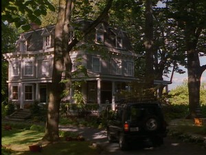 And now to Jackie's house, which is what I know you really want to see!