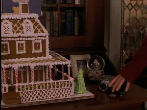 You only get a quick glimpse of it, but this seems to be a gingerbread house made to look like Jackie's!