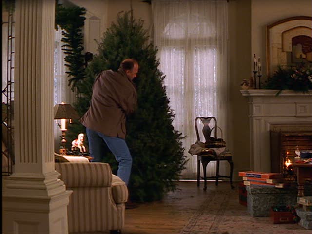 luke-tree Luke brings Jackie a Christmas tree.