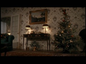 Director Chris Columbus lovingly photographed every inch of this house, making it easy for me to get pictures of it. He treats the house like another character in the film.