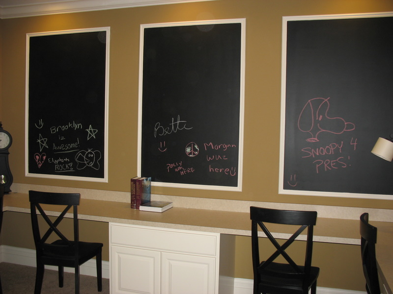 The upstairs landing had an area where the kids could do their homework.