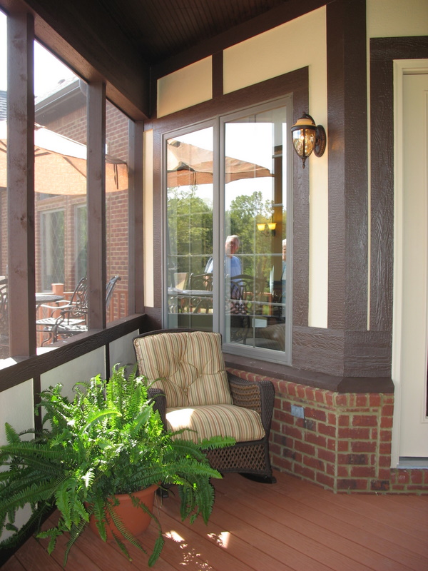 Screened porch off hearth room.