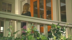 This was the only shot of the front door I could get. Dear producers, please provide better views of the house in future. Thank you.