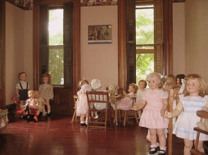 Victorian-in-NY-doll-room