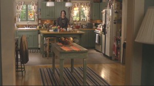 Lauren Graham-Parenthood-kitchen