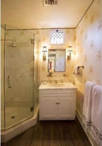 Jennifer Aniston-bathroom