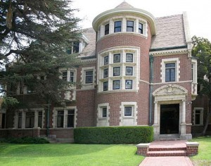 American Horror Story house in LA Westchester Pl