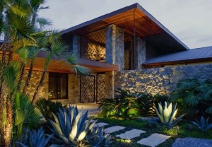 Jennifer Aniston's house for sale in Bel Air-front door