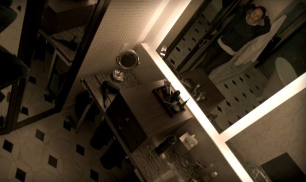Derek's house-bathroom-Smash
