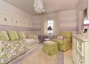 314 Fenton purple striped walls