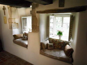 Sarah Ban Breathnach-Sir Isaac Newton's Chapel 2