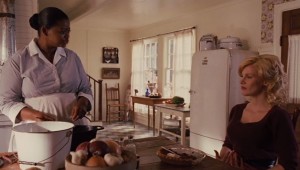 Minnie and Celia in the kitchen-The Help 2