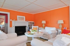 Colorful cottage in Hyannis Port for sale 5