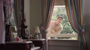 Dylan McDermott climbing in window-Jackson room
