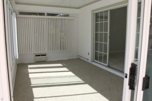 Jenna Sue's sunroom before