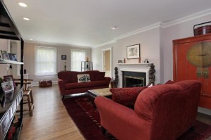 The real Planes Trains & Automobiles house for sale 3