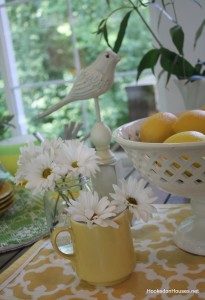 daisies lemons bird