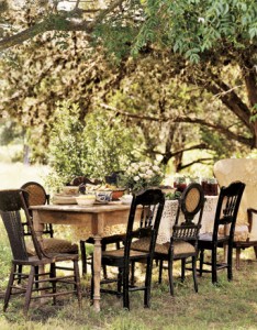 eating al fresco Magnolia Pearl
