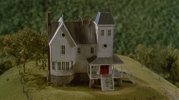 A Look At The Beetlejuice House Before And After Its Scary Makeover A Look At The Beetlejuice House Before And After Its Scary Makeover