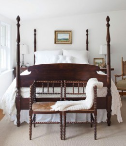 Country-Farmhouse-DIY-mahogany-and-white-master-bedroom