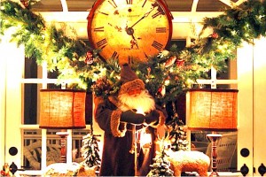 closeup of Santa and greenery-Lisa's house