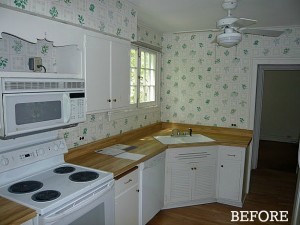 Liz's kitchen before reno