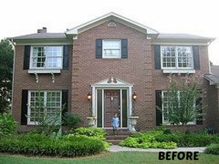 Myquillyn Smith\'s red brick house before makeover