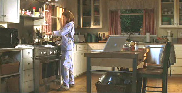 Diane Lane's bungalow kitchen Must Love Dogs 3