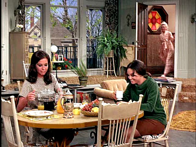 Mary Rhoda and Phyllis Mary Tyler Moore Show set