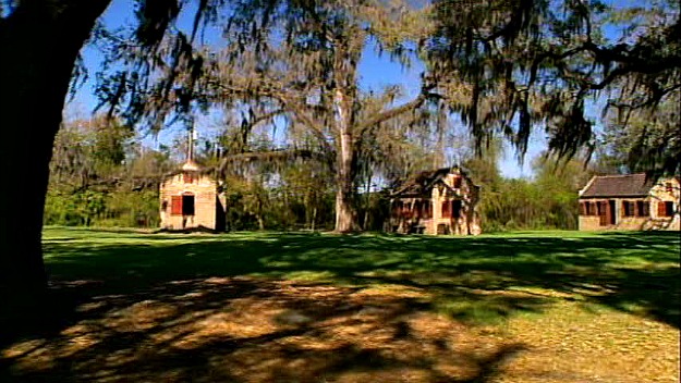 Boone Hall Plantation\'s former slave cabins