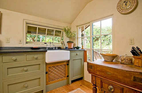 carmel-cottage-kitchen