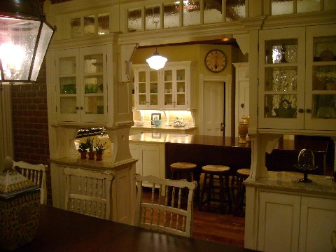 Derek's Practical Magic kitchen 4