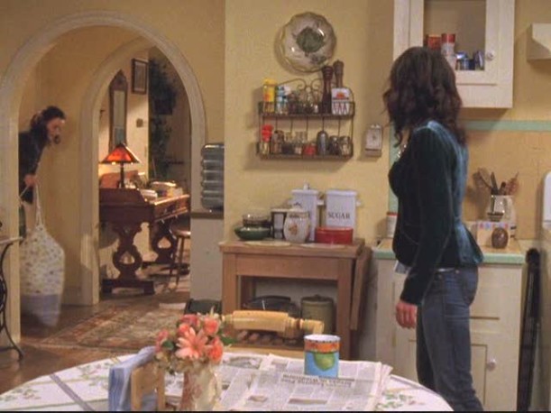 Lauren Graham standing in Lorelai\'s kitchen