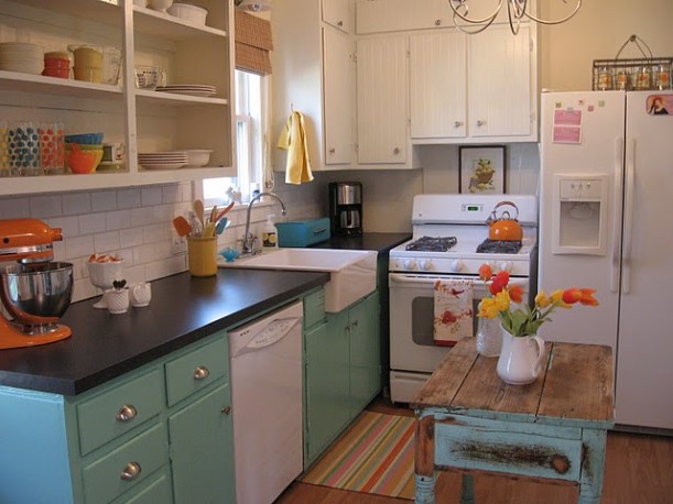 Vintage Sassy kitchen after 5