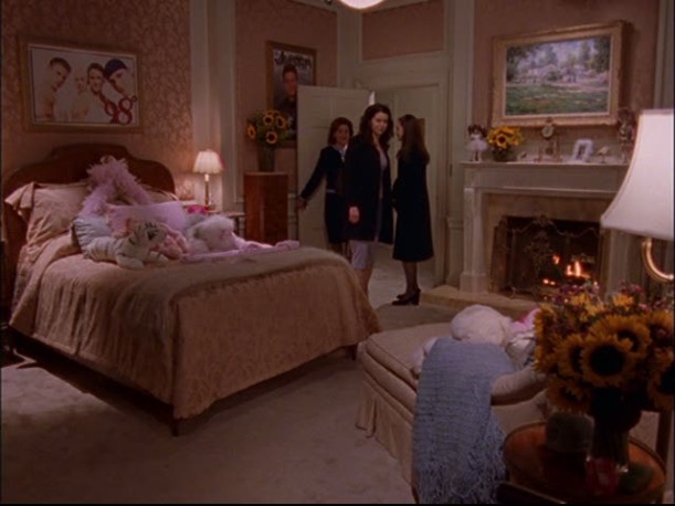 Rory's room at the Gilmore's 2