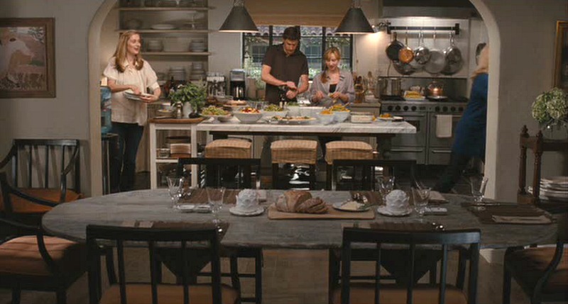 It's Complicated kitchen set design