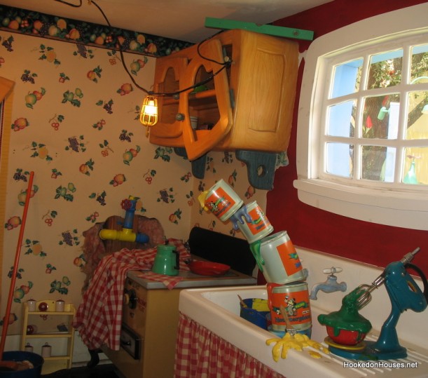 Mickey Mouse\'s kitchen