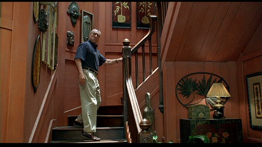 Robert Deniro standing on staircase in Meet the Fockers