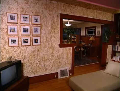 Hildi-Trading Spaces-Straw on walls 3