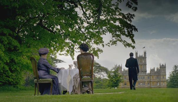 Maggie Smith-Elizabeth McGovern-Downton Abbey