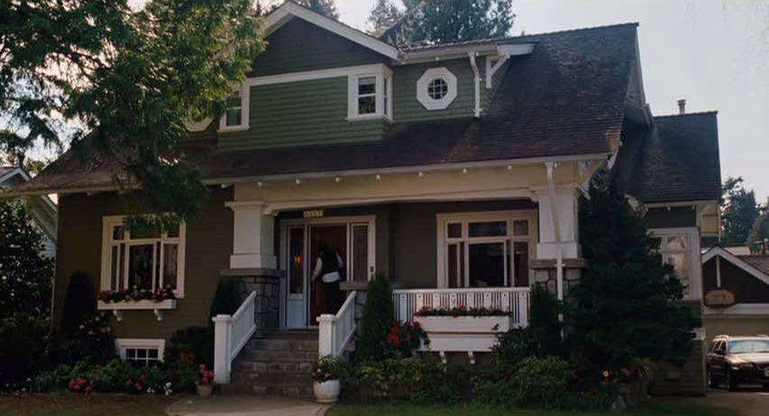 Craftsman house in I Love You Beth Cooper Paul Rust 