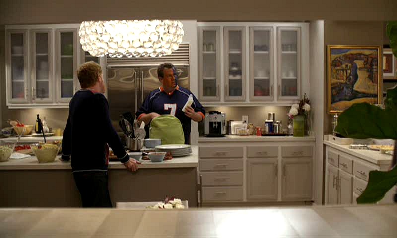 Jay and Gloria's kitchen on Modern Family TV