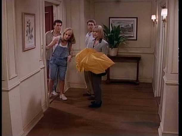 hallway outside apartment in Mad About You