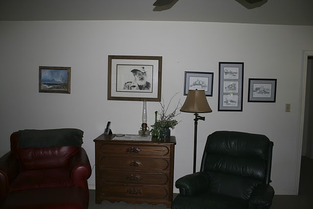 living room before redecorating