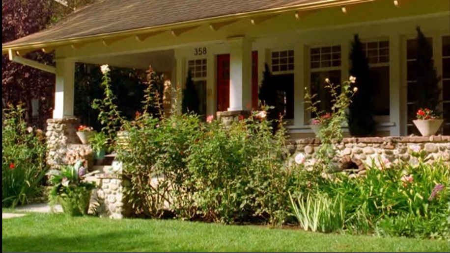 front porch of Good Luck Charlie house