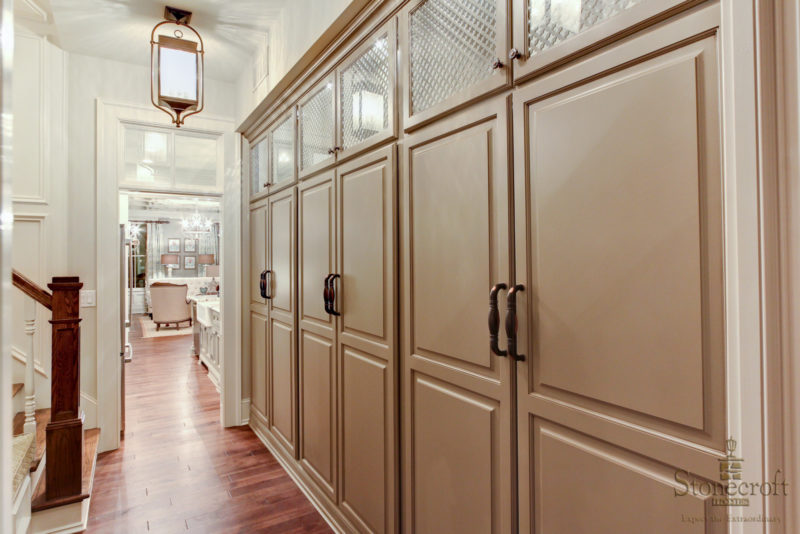 mudroom built in lockers and cubbies