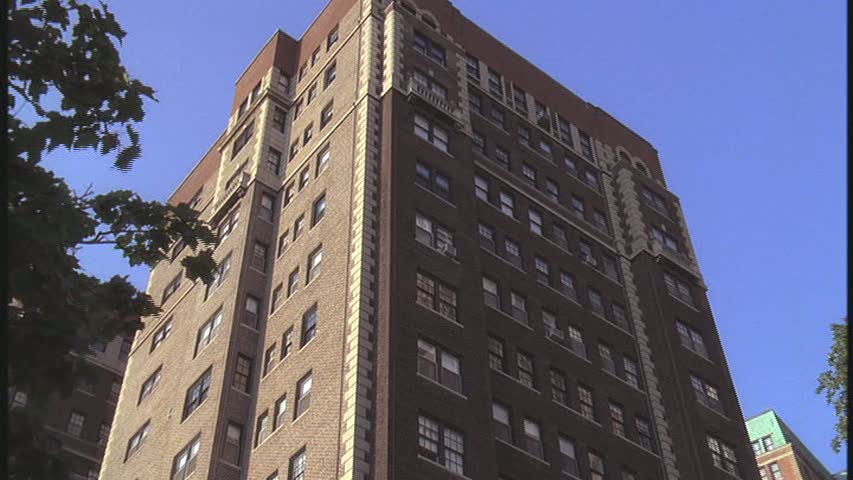 exterior shot of Alicia and Peter\'s apartment building in Chicago