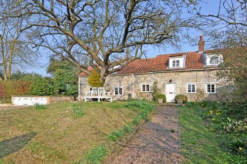 Sarah Ban Breathnach's Stone Cottage Newton's Chapel