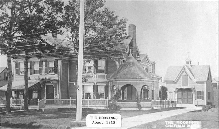 A vintage photo of the house circa 1918