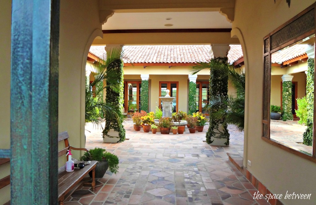 view of courtyard with fountain